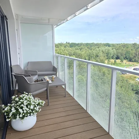 Апартаменты Polanki Aqua 3-pokojowy -premium- Family - Baseny, Wellness I Blisko Morza Garage & Pool Access *