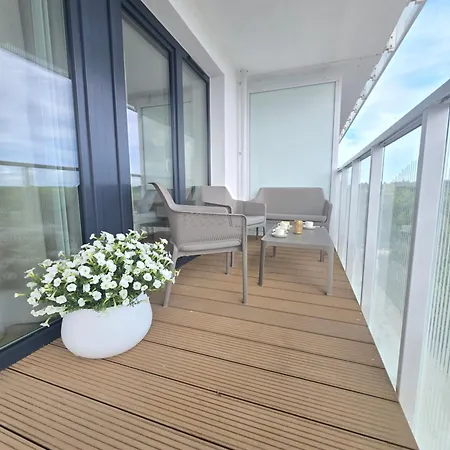 Polanki Aqua 3-pokojowy -premium- Family - Baseny, Wellness I Blisko Morza Garage & Pool Access Колобжег