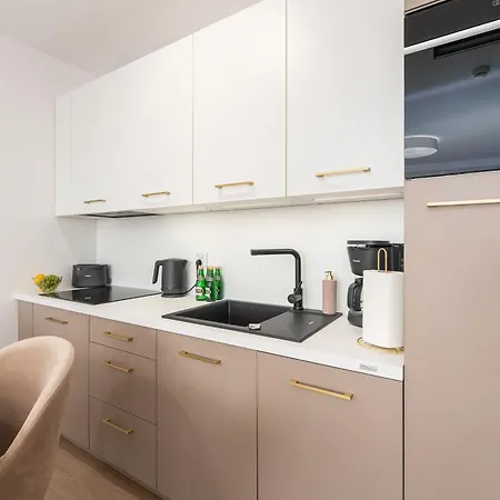 Апартаменты Polanki Aqua 3-pokojowy -premium- Family - Baseny, Wellness I Blisko Morza Garage & Pool Access Колобжег