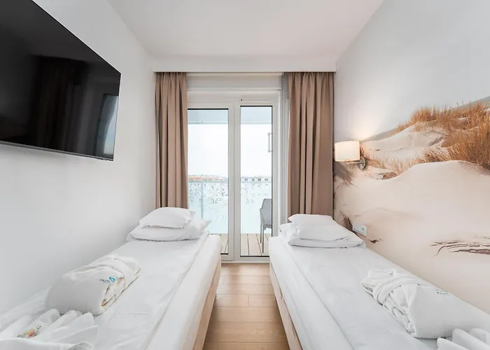 Polanki Aqua 3-pokojowy -premium - Baseny, Wellness I Blisko Morza Garaz Lägenhet