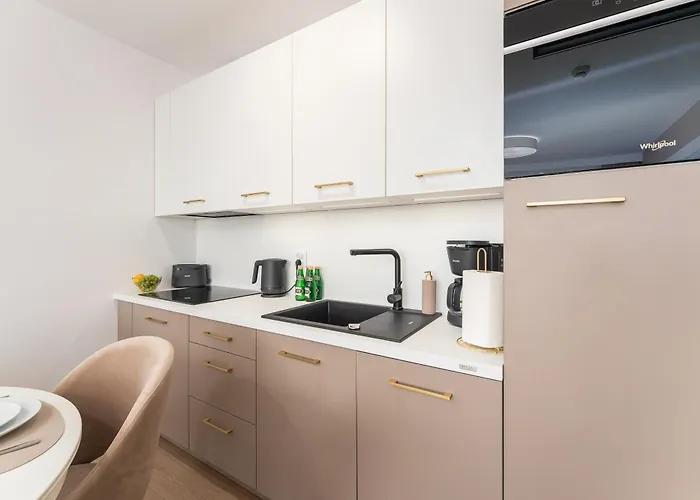 Lägenhet Polanki Aqua 3-pokojowy -premium - Baseny, Wellness I Blisko Morza Garaz Kołobrzeg