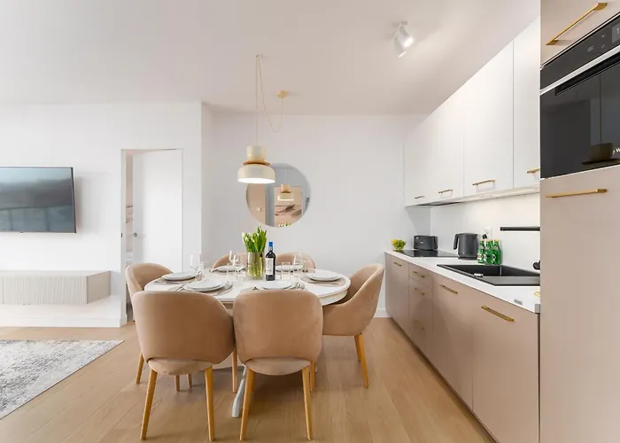 Lägenhet Polanki Aqua 3-pokojowy -premium - Baseny, Wellness I Blisko Morza Garaz Kołobrzeg